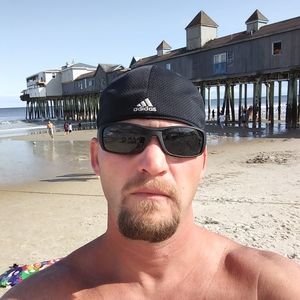 Meet your Posher, Derek